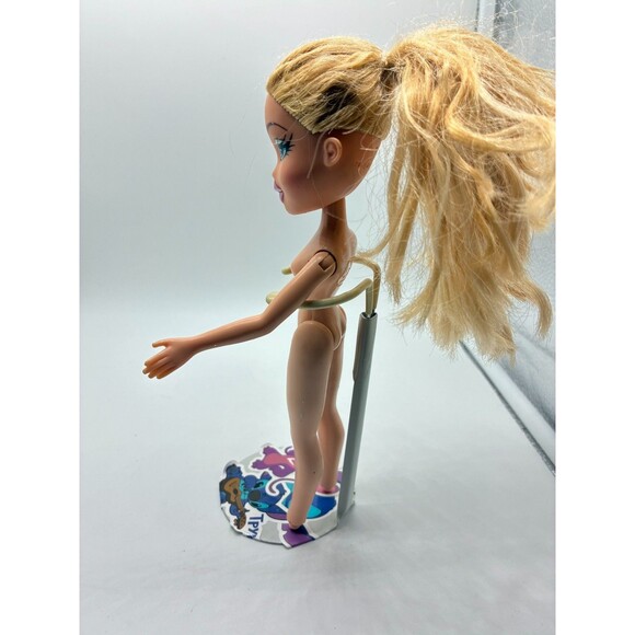Bratz Cloe Doll Nude Blonde Hair Blue Eyes No Clothes Loose - Picture 3 of 3